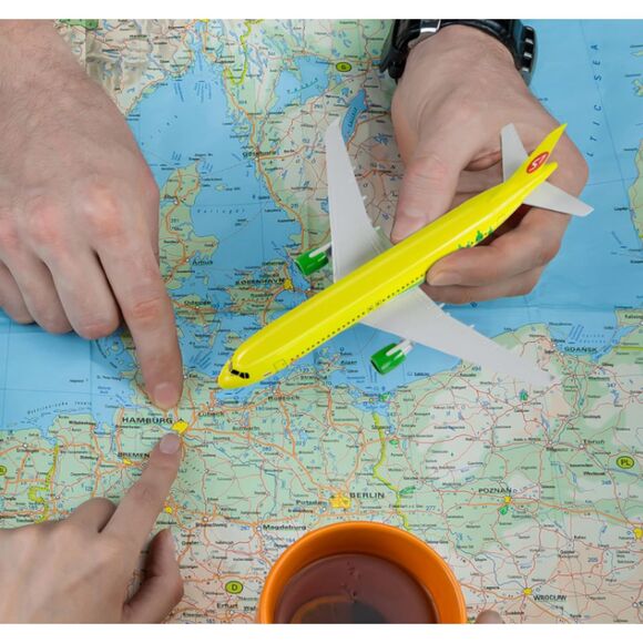 1:300 Scale Siberia Airbus 320 Airplane Models Alloy Diecast Airplane Model - Picture 6 of 10